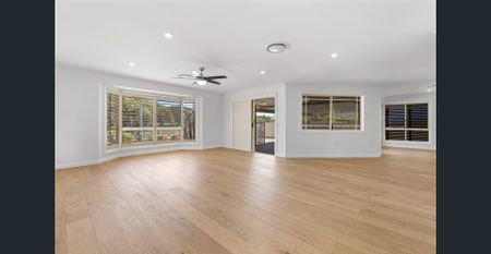 Waterfront Family home - room for all the toys - Photo 5