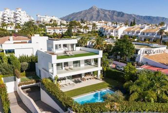 Luxury Villa for rent in Marbella, Andalusia