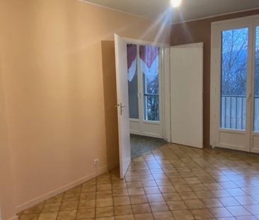 Location appartement 3 pièces - Photo 2