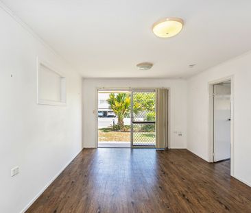 16 Bluegum Avenue, Hollywell QLD 4216 - House For Rent | Domain - Photo 2