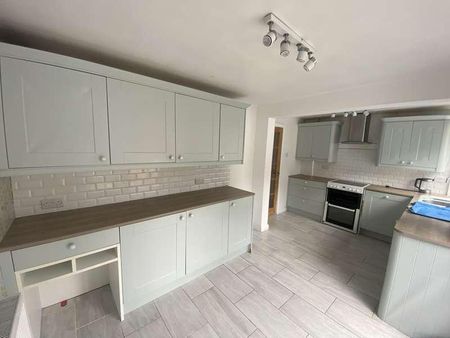 Anderson Crescent, Birmingham, B43 - Photo 3