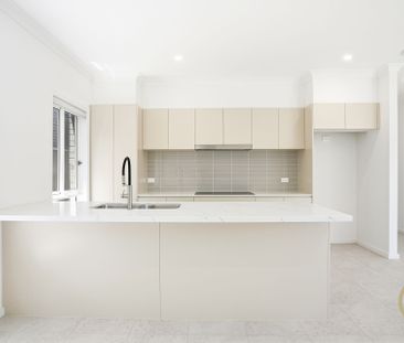 Newly Built Modern Home Offering Space, Comfort & Style - Photo 4