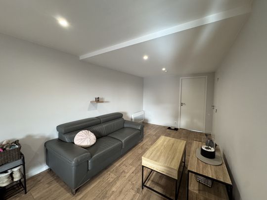 Location Appartement 3 pièces 65m² BLETTERANS 39140 - Photo 1