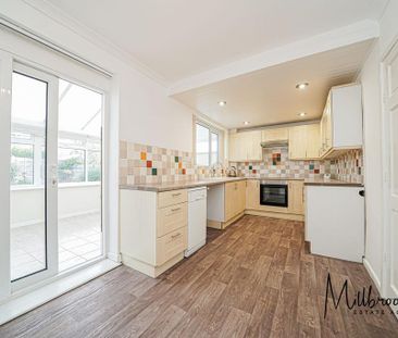 3 bedroom semi-detached house to rent - Photo 5