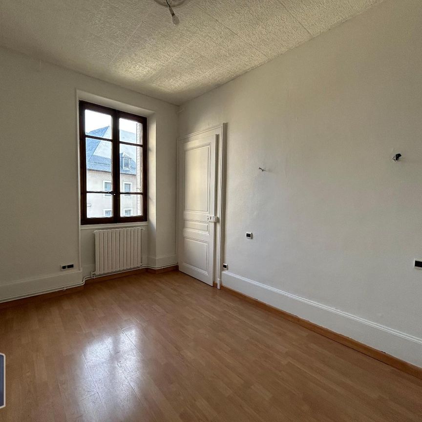 Location Appartement 4 pièces 74m² CHAMBERY 73000 - Photo 1