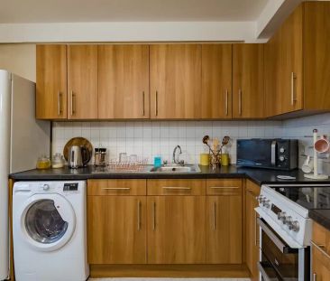 Executive Room - Photo 6