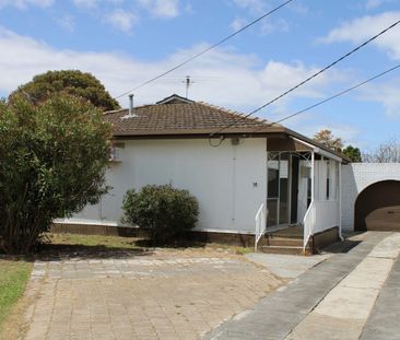 Renovated Three Bedroom in Corio - Photo 2