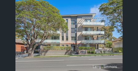 Modern One Bedroom + Study - Photo 5
