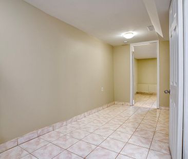 For Lease - 218 Broadview Avenue Unit# Lower, Toronto, Ontario - Photo 5