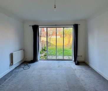 Grassmere Close, Littlehampton, BN17 2 bedroom house to rent - Photo 1