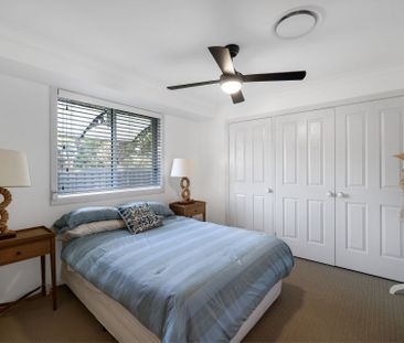 Coastal 3 Bedroom - 2 Bathroom - Double Garage plus Boat or Van Sto... - Photo 3