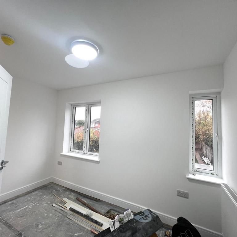 6 bedroom semi-detached house to rent - Photo 1