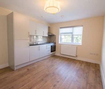 Birkbeck Avenue, Greenford, UB6 - Photo 3