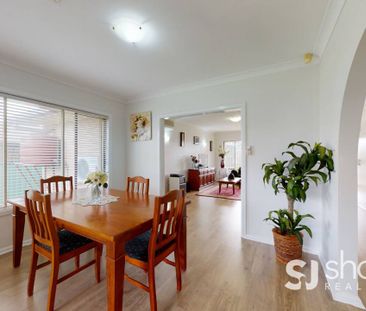 Three Bedroom Home on Oxley - Photo 3