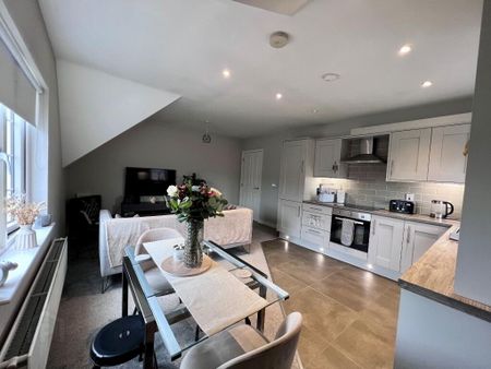 Apt 6 1 Loughan Hall, Comber Road, Dundonald, BT16 2FN - Photo 3