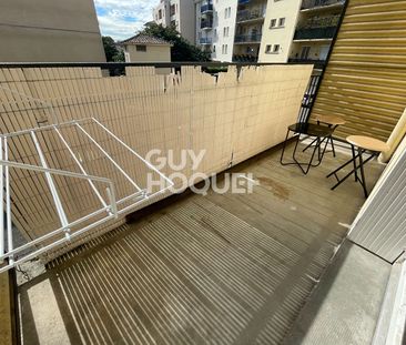 AGREABLE STUDIO MEUBLE ENTIEREMENT RENOVE AVEC BALCON - Photo 1