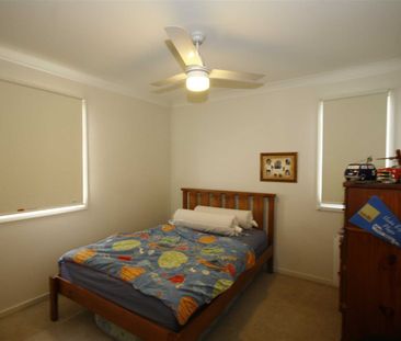 UNIQUE SPACIOUS IDYLLIC TOWNHOME..! - Photo 4