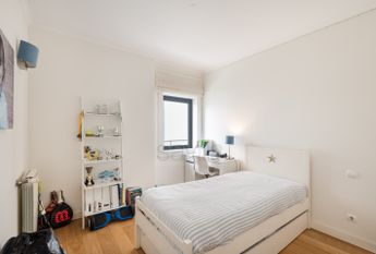 Apartamento T3 na Foz com varanda