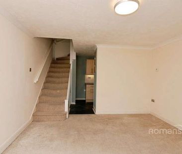 Dart Road, Farnborough, GU14 - Photo 1