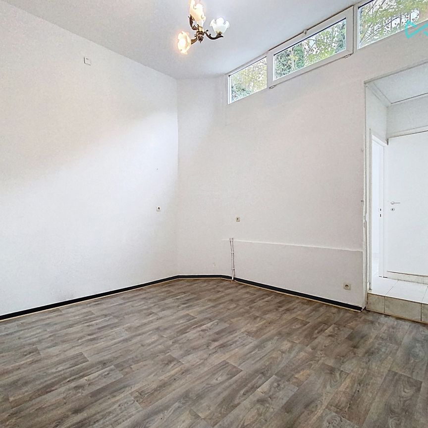 Gelijkvloerse verdieping met twee slaapkamers in Ixelles - Photo 1