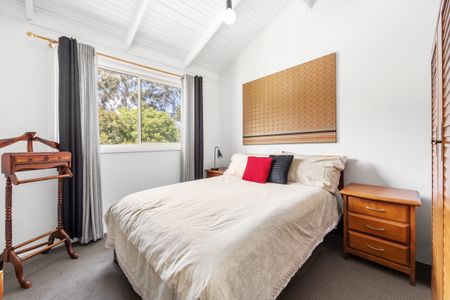 Quaint home located near primary school - Photo 4