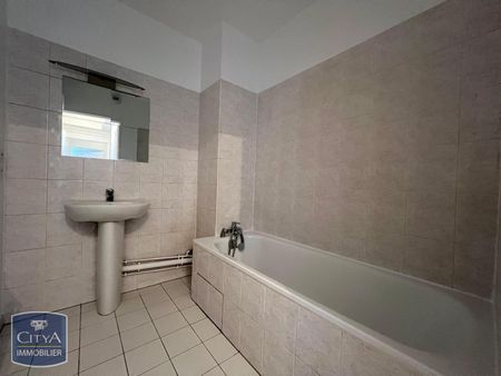 Location Appartement 2 pièces 44m² ST CYR L ECOLE 78210 - Photo 2