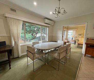 9 Milton Street, Hamilton VIC 3300 - Photo 1