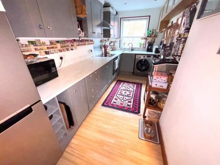 3 bedroom terraced house to rent - Photo 4