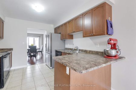 For Lease - 12 Ganton Heights, Brampton, Ontario - Photo 3