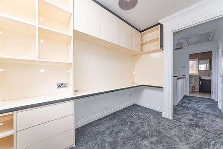 Norton Road, Wokingham, RG40 - Photo 2