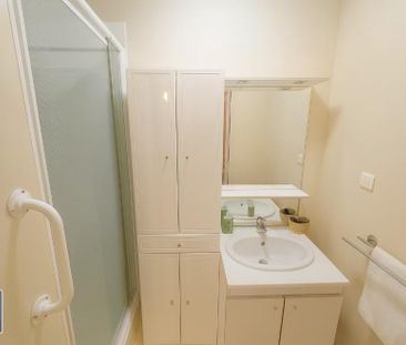 Location Appartement 2 pièces 58m² CHINON 37500 - Photo 4