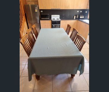 Furnished 3 bed duplex - 12 month lease - Photo 6