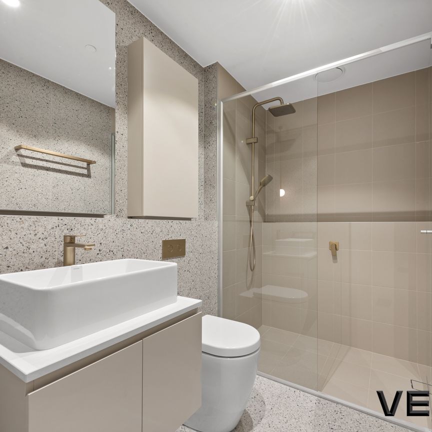 LUXURY APARTMENT IN THE HEART OF BRADDON - Photo 1