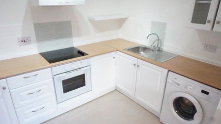 1 bedroom flat to rent - Photo 4