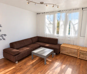 Farrow House, Brentwood, Property for rent - Photo 1