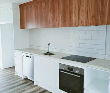 Close to the CBD and Waikato Hospital - Photo 6