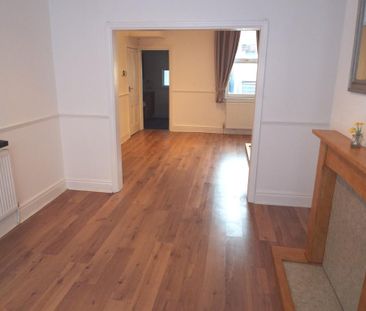 3 bedroom terraced house to rent - Photo 6