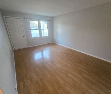 For Lease - 362 Grey Street Unit# 3, Brantford, Ontario - Photo 4