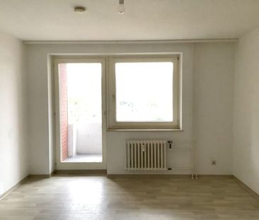 2 Zimmer-Wohnung mit Balkon in Sieker zu vermieten / WBS erforderlich - Photo 1