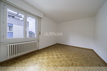 Bel appartement de 4.5 pièces au dernier étage - Photo 4