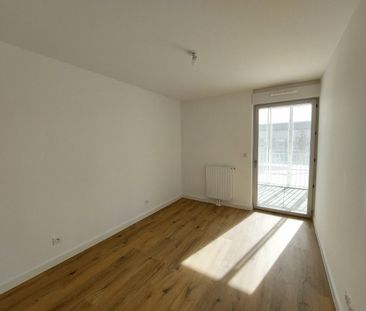 location Appartement T2 DE 42.31m² À FLEURY LES AUBRAIS - Photo 2