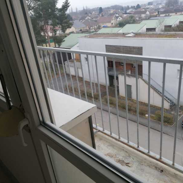 Location : Appartement 4 pièces 61 m2 – GRAND CHARMONT - Photo 1