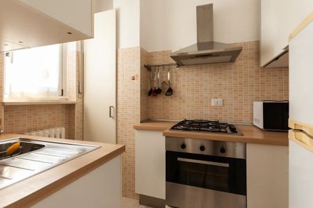 Viale Giovanni da Cermenate, Milan, Lombardy 20141 - Photo 3