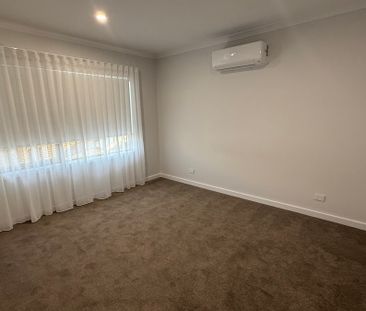 BRAND NEW 2 BEDROOM TOWNHOUSE - Photo 5