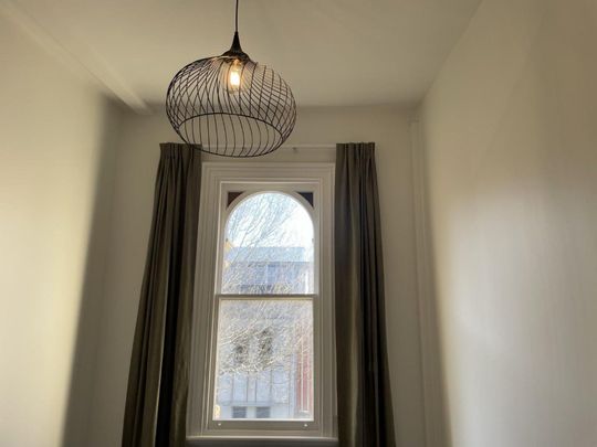 Two-bedroom Central City apartment - Photo 1