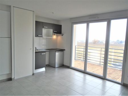 Location Appartement 2 pièces 40m² ST ANDRE DE CUBZAC 33240 - Photo 2