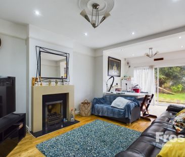 Park Avenue, Staines-Upon-Thames, Middlesex,TW18 - Photo 2