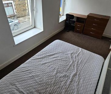 House to rent - Photo 2