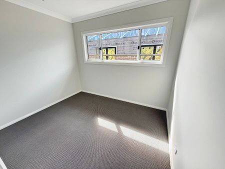 THE ULTIMATE FAMILY HOME - Photo 4