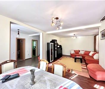 Vila 4 camere, P+1E, mobilata utilata, zona Albert, Ploiesti - Fotografie 2